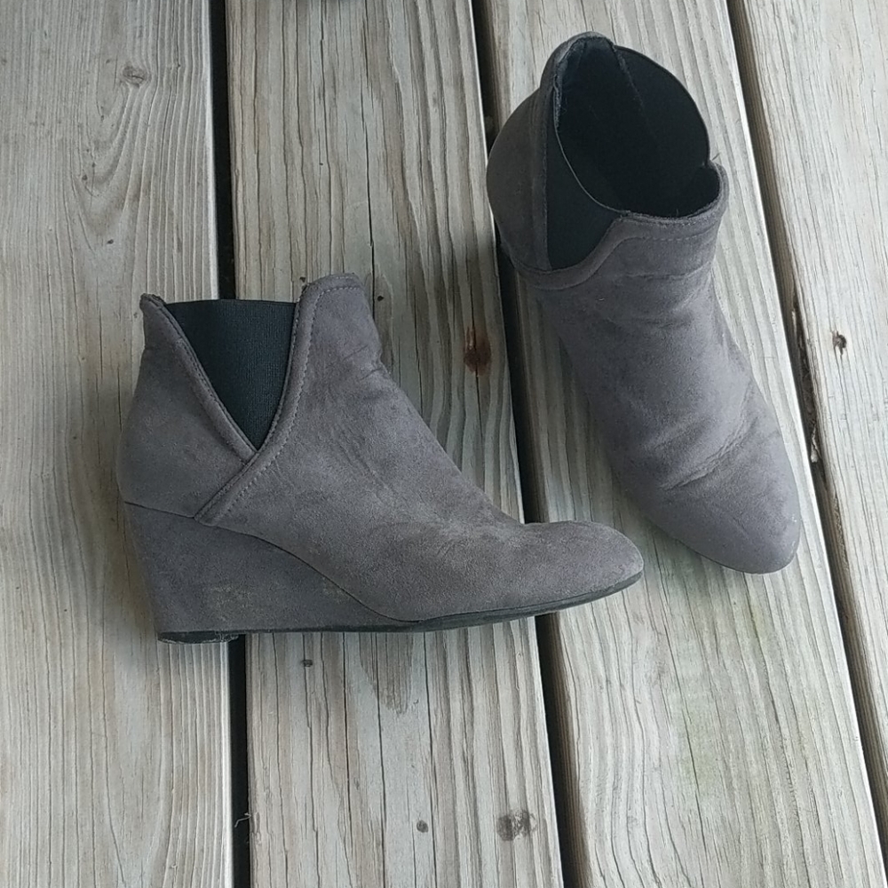 Boots - Picture 2 of 2